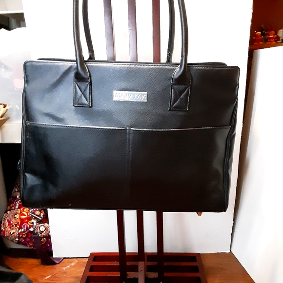 MARY KAY TRAVEL TOTE - Picture 1 of 10